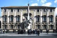 Piazza Duomo e il Municipio