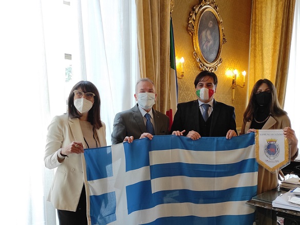 Sindaco e assessore incontrano console greco