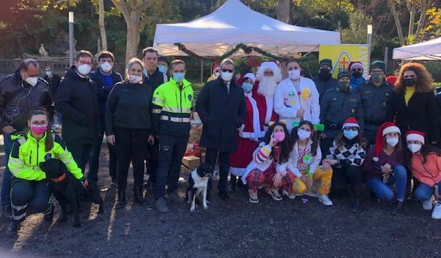 Una mattinata per bambini e famiglie con animazione, giochi, laboratori creativi, musica e balli a tema natalizio, una domenica di solidarietà alla Villa Bellini