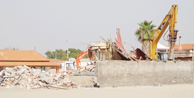 Demolizioni opere abusive Oasi del Simeto 07.08.2012