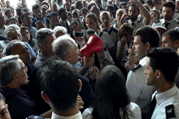 Vertenza Wind Jet: Sindaco Raffaele Stancanelli Aereoporto Fontanarossa 13.08.2012
