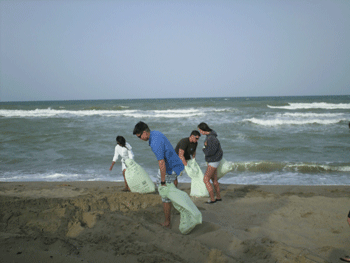 Operazione Spiaggia Pulita