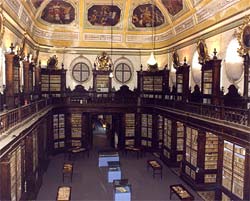 Interni Biblioteche Riunite ursino recupero ex Monastero Benedettini