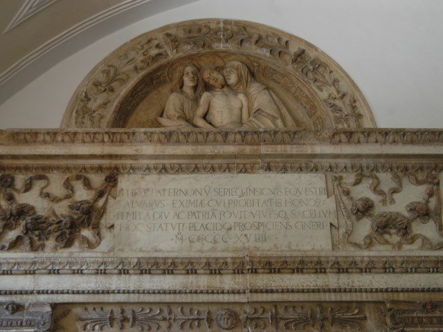 chiesa santa maria di gesu interno dsc 0034.jpg