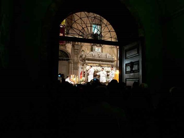 scorcio portone via etnea dsc 1424.jpg